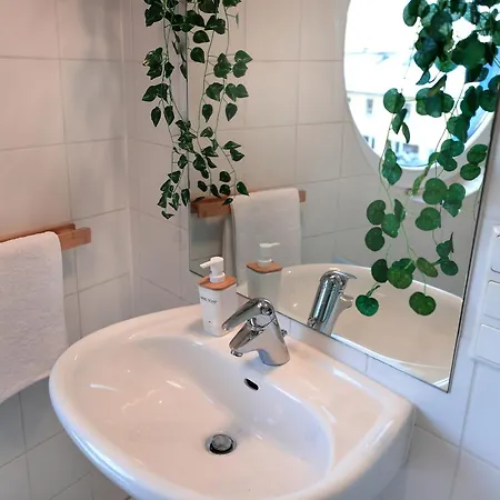 Vallhouse - Massage, Sauna, Darts, Switch & Mehr *