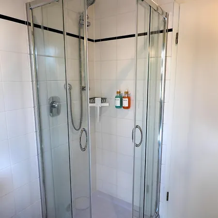 Casa vacanze Vallhouse - Massage, Sauna, Darts, Switch & Mehr Vallendar